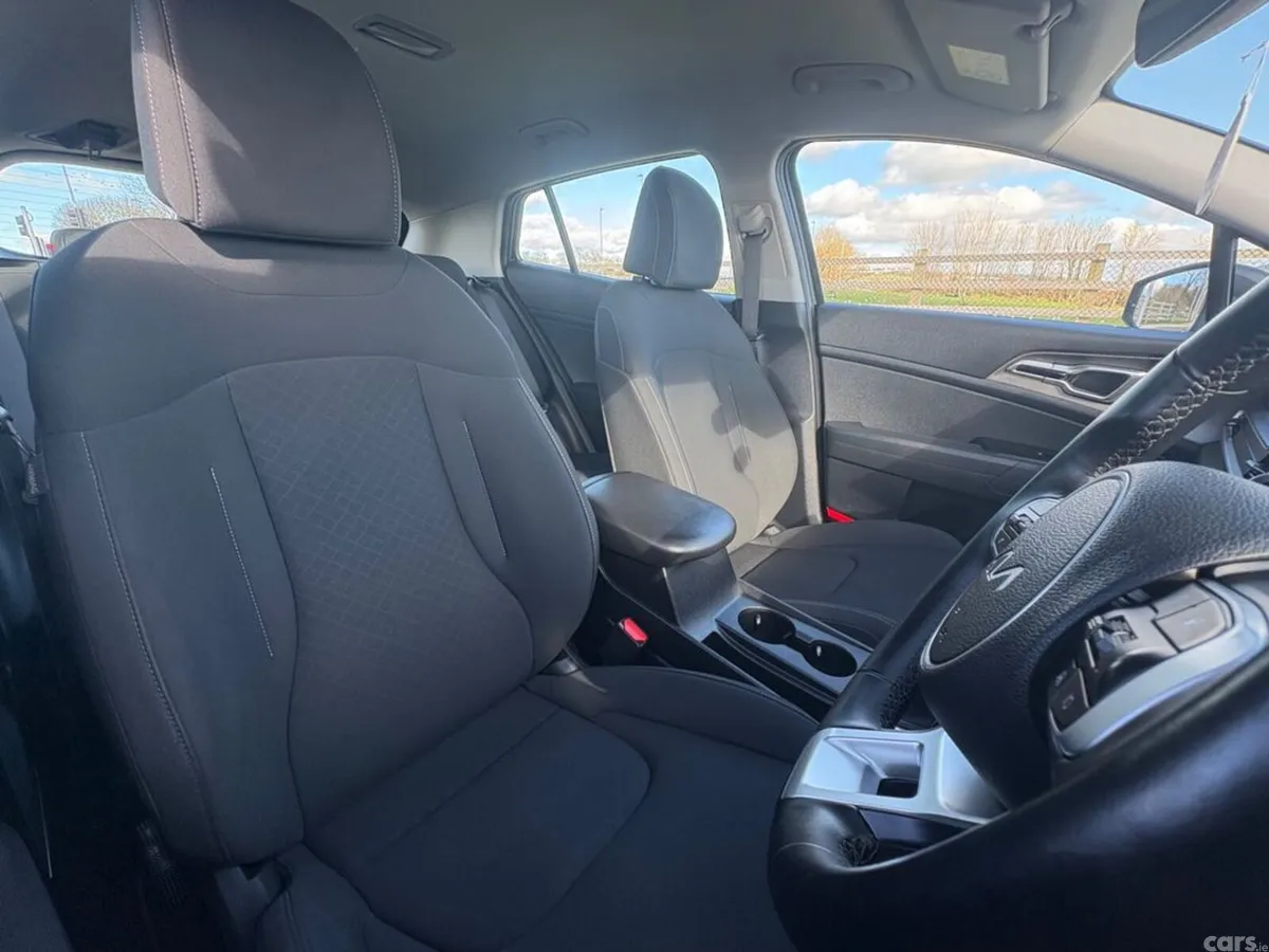 Kia Sportage SUV, Diesel Hybrid, 2023, Black
