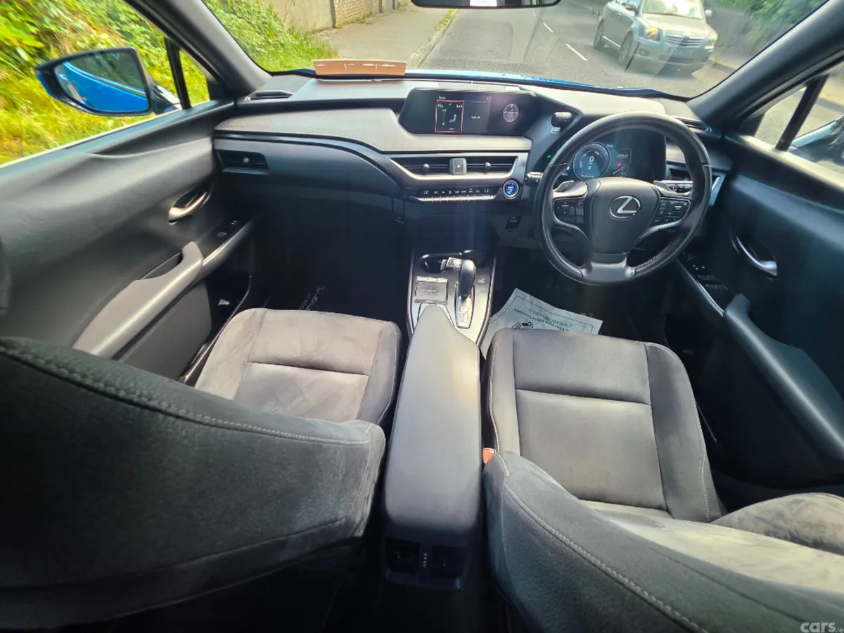 Lexus UX Hatchback, Electric, 2023, Blue