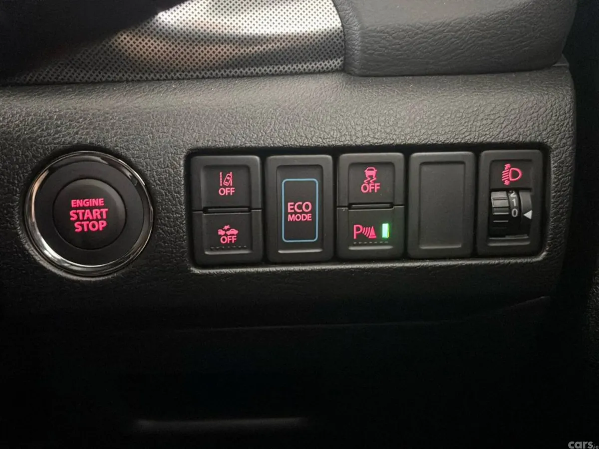 Suzuki Vitara SUV, Petrol Hybrid, 2025, Grey
