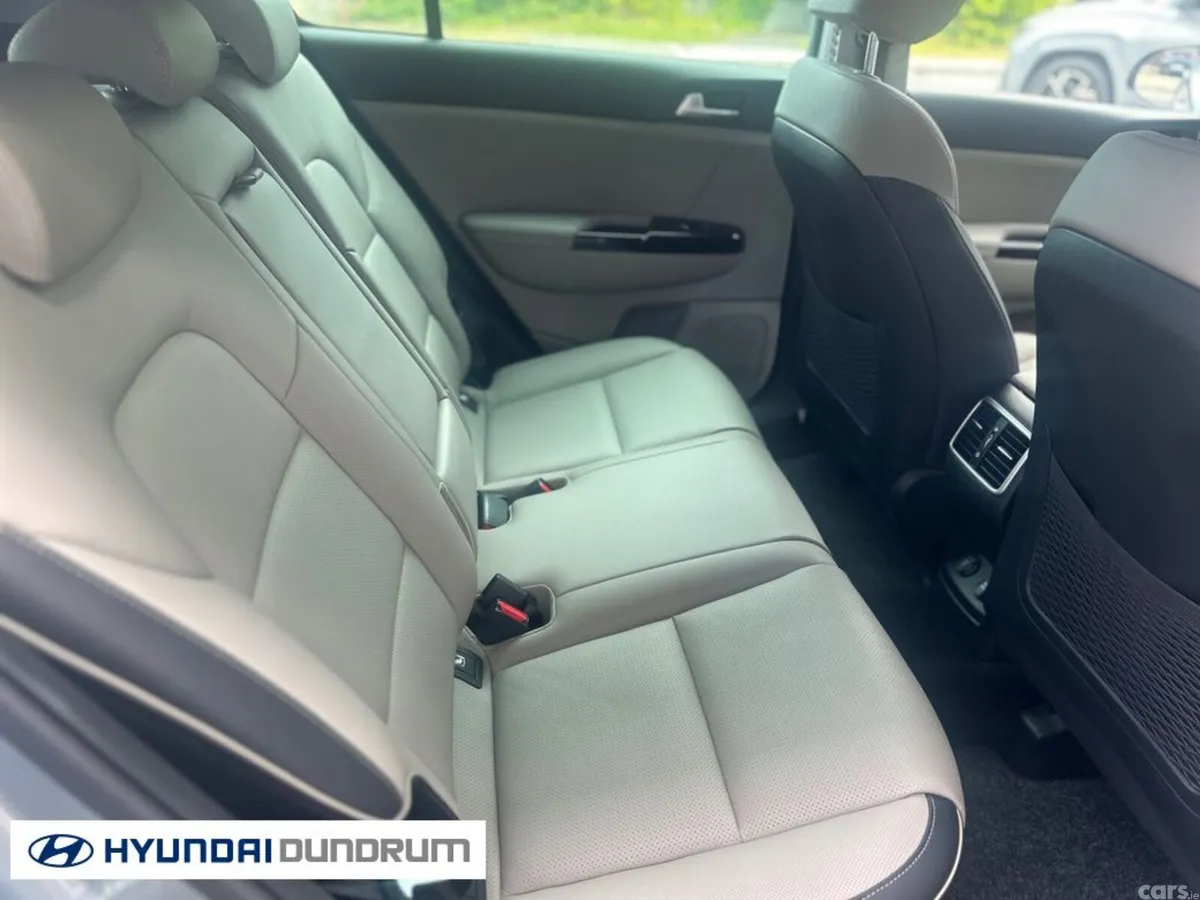 Kia Sportage MPV, Diesel Hybrid, 2021, Grey