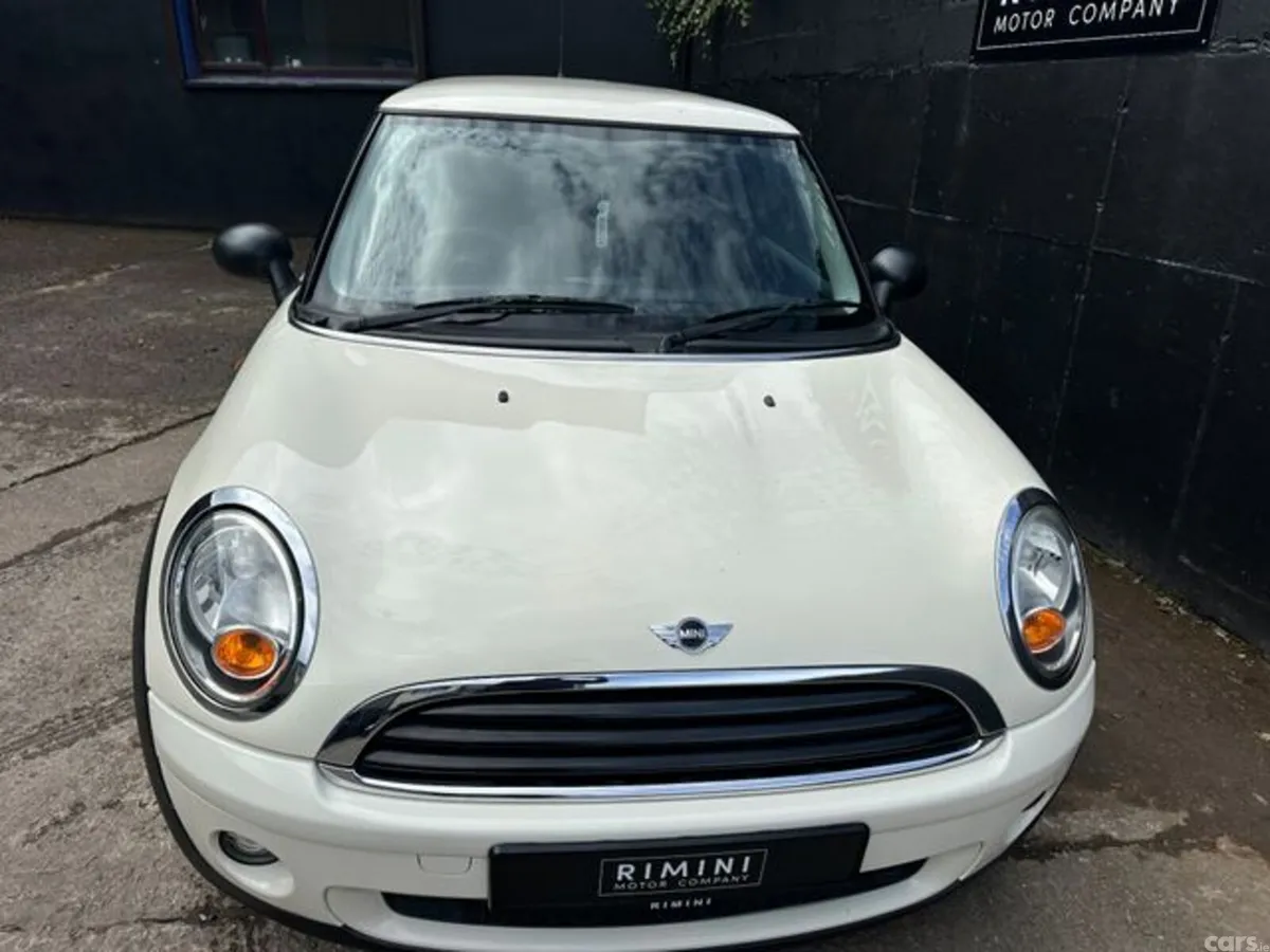 Mini Cooper Hatchback, Petrol, 2010, White