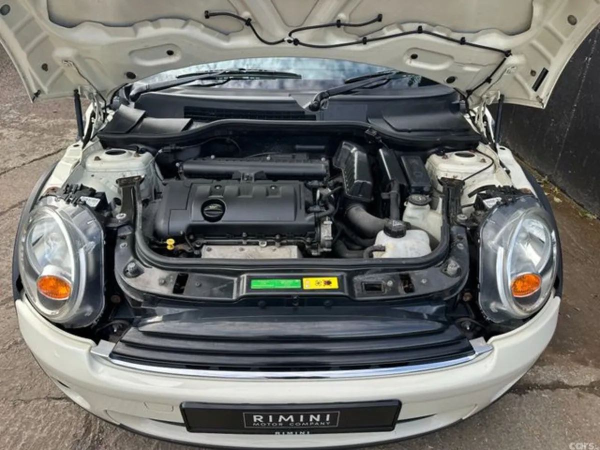 Mini Cooper Hatchback, Petrol, 2010, White