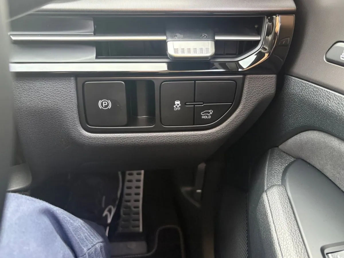 Kia Sportage SUV, Diesel, 2027, Blue