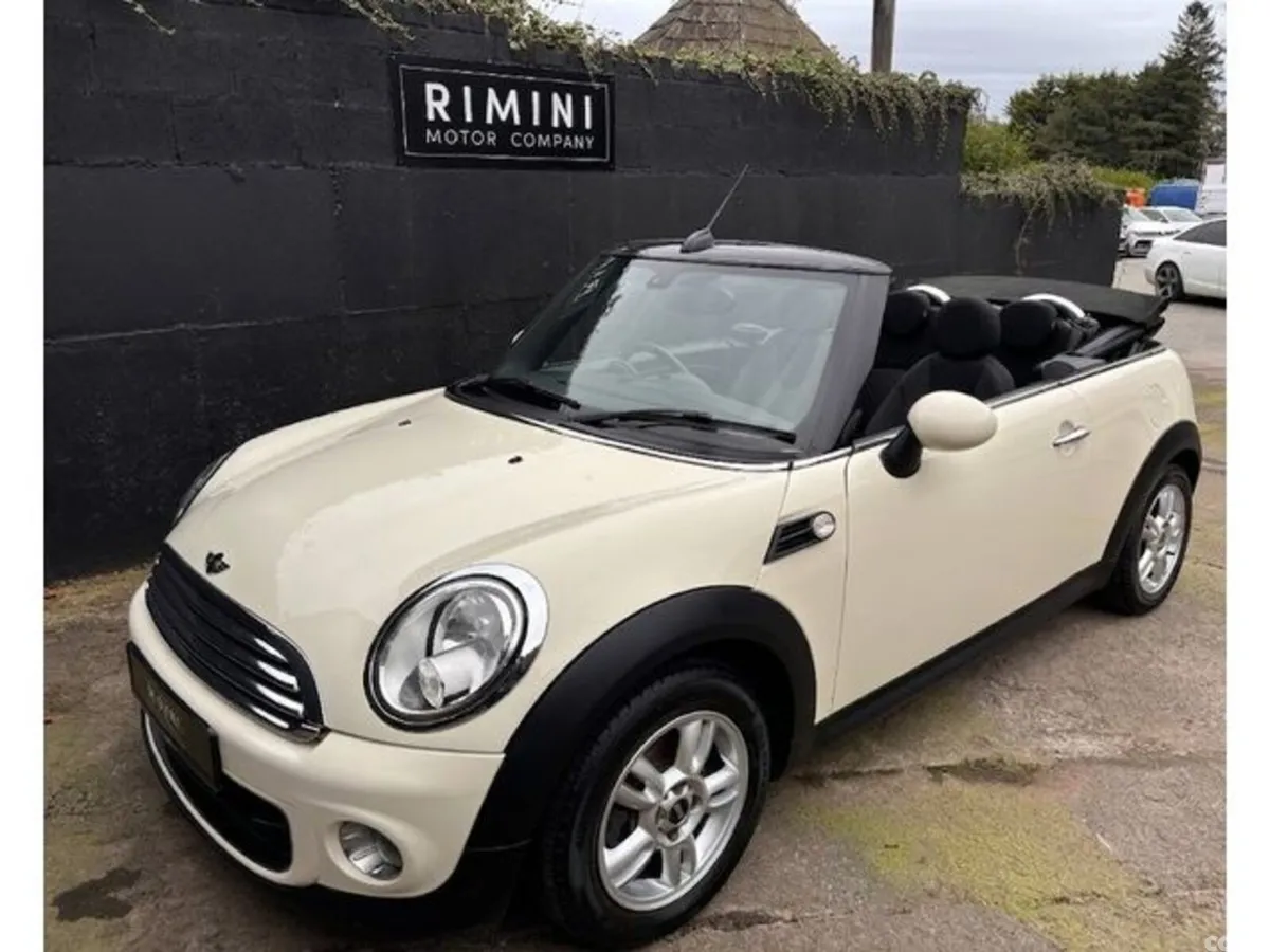Mini Cooper Convertible, Petrol, 2013, White