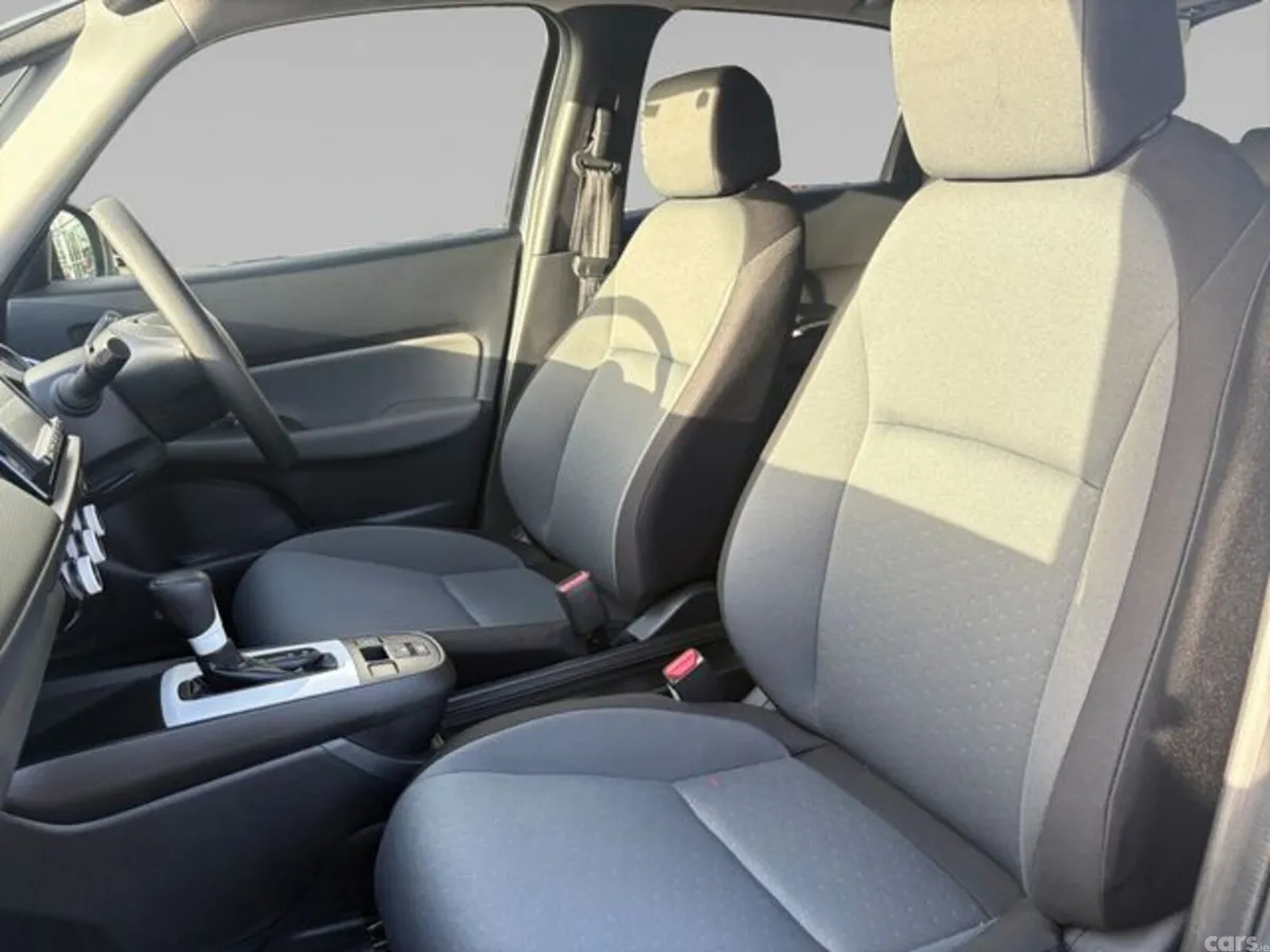 Honda Fit Hatchback, Petrol, 2022, Silver