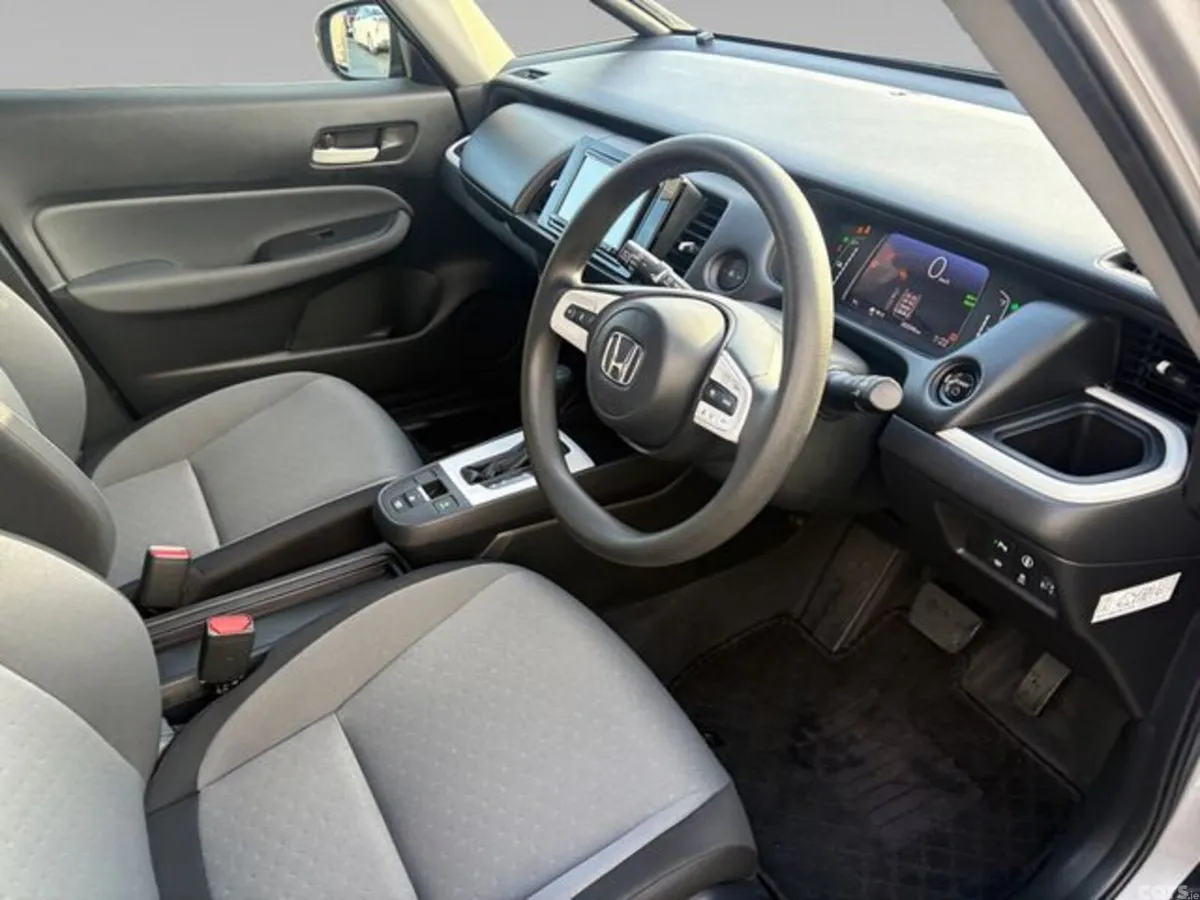Honda Fit Hatchback, Petrol, 2022, Silver