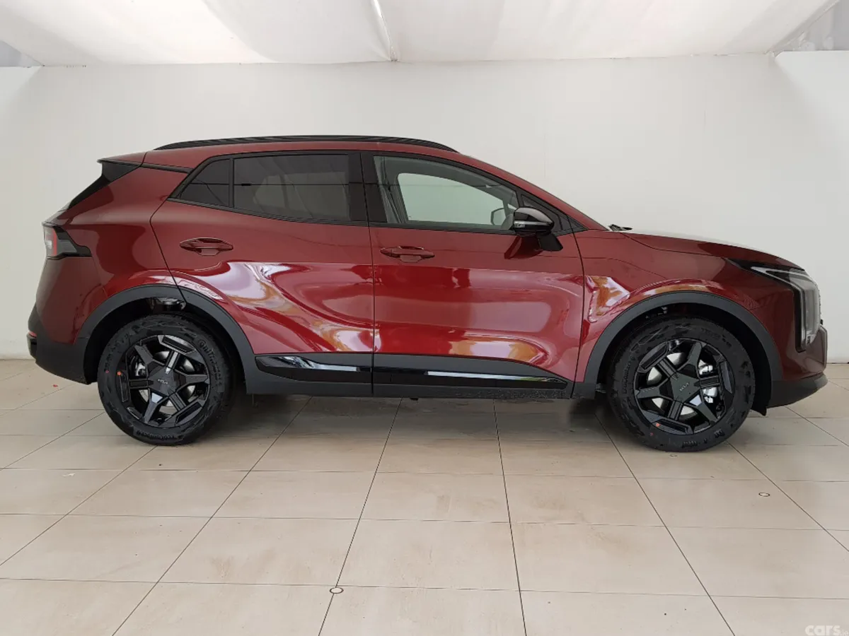 Kia Sportage SUV, Petrol Hybrid, 2027, Red