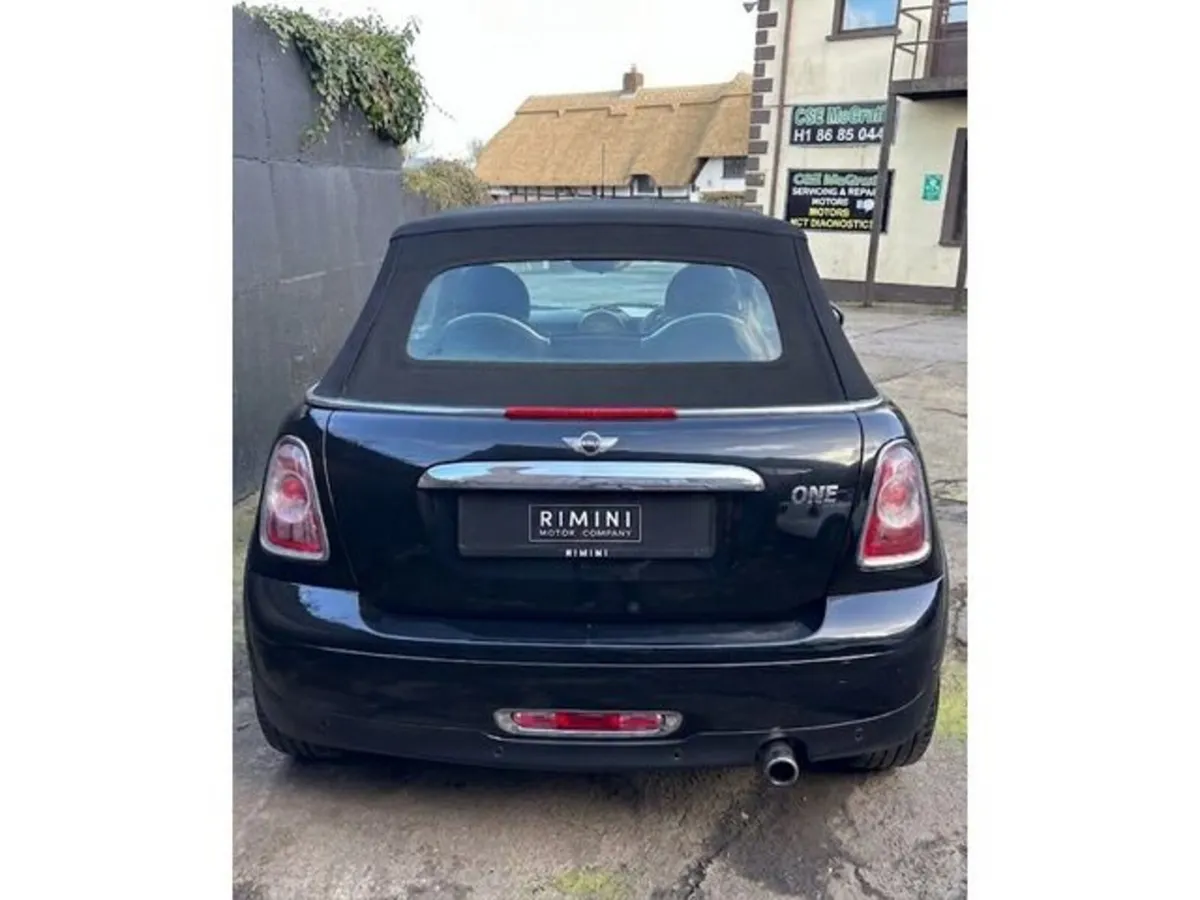 Mini Cooper Convertible, Petrol, 2012, Black