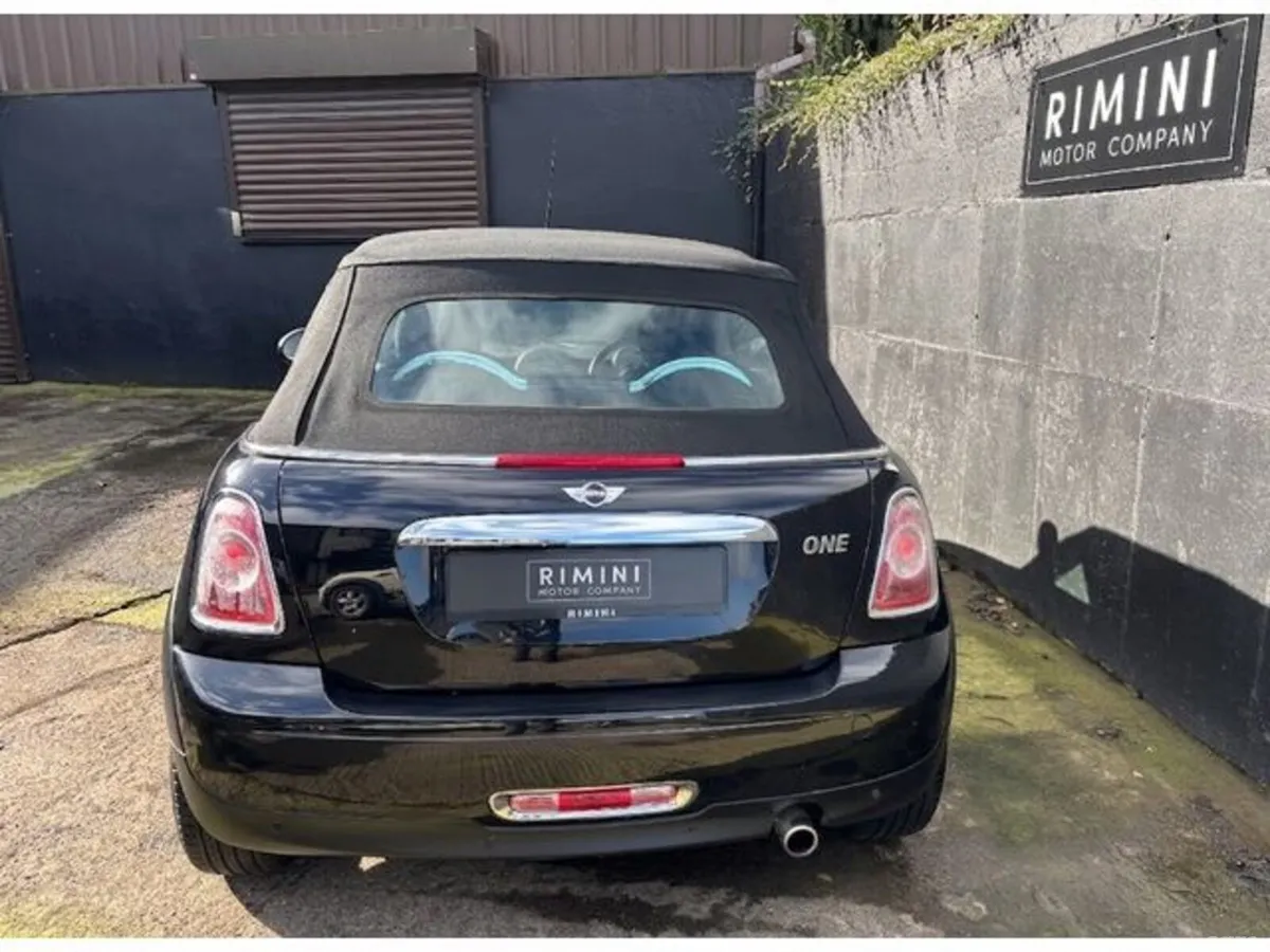 Mini Cooper Convertible, Petrol, 2012, Black
