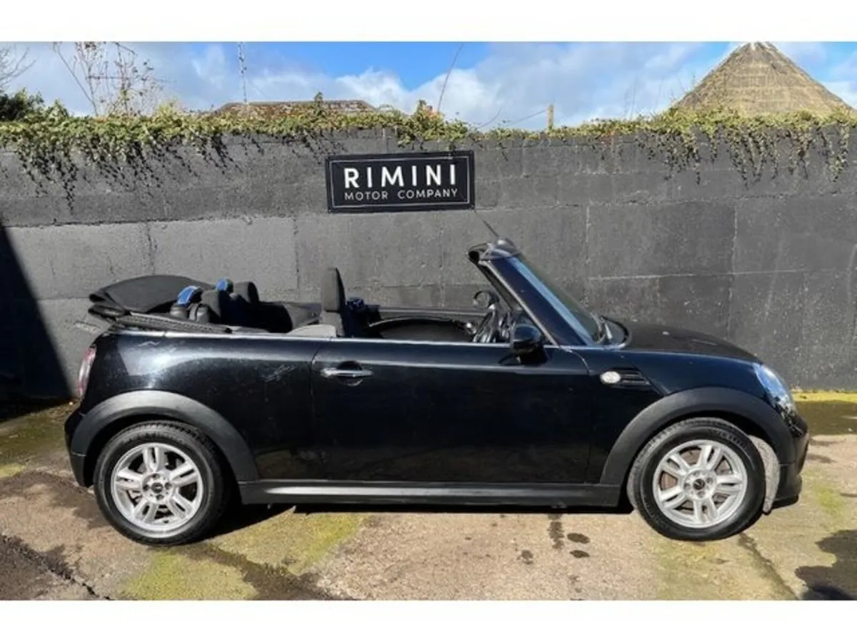 Mini Cooper Convertible, Petrol, 2012, Black