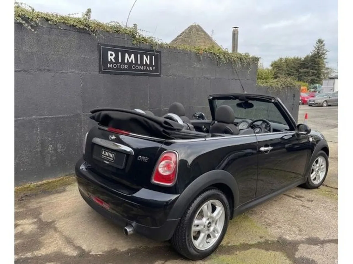 Mini Cooper Convertible, Petrol, 2012, Black