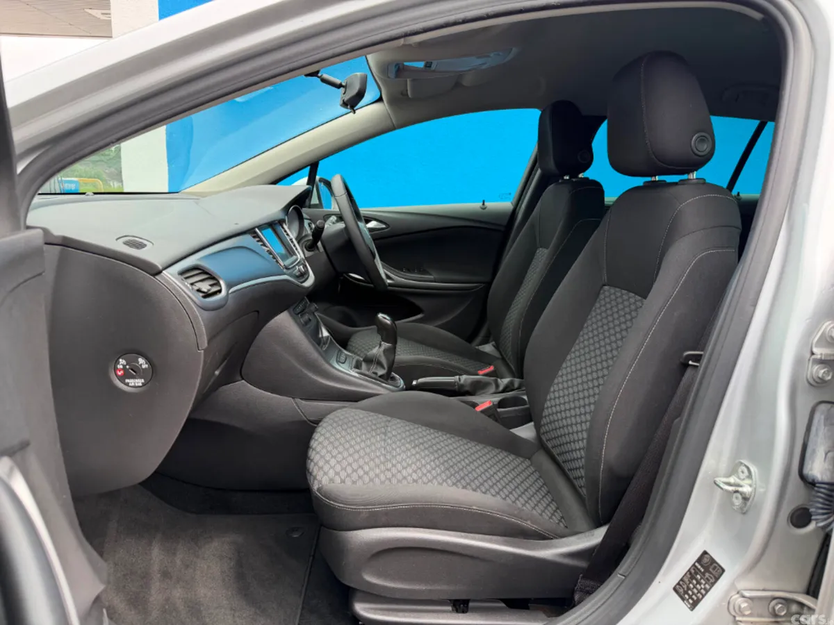 Vauxhall Astra Estate, Diesel, 2018, Silver