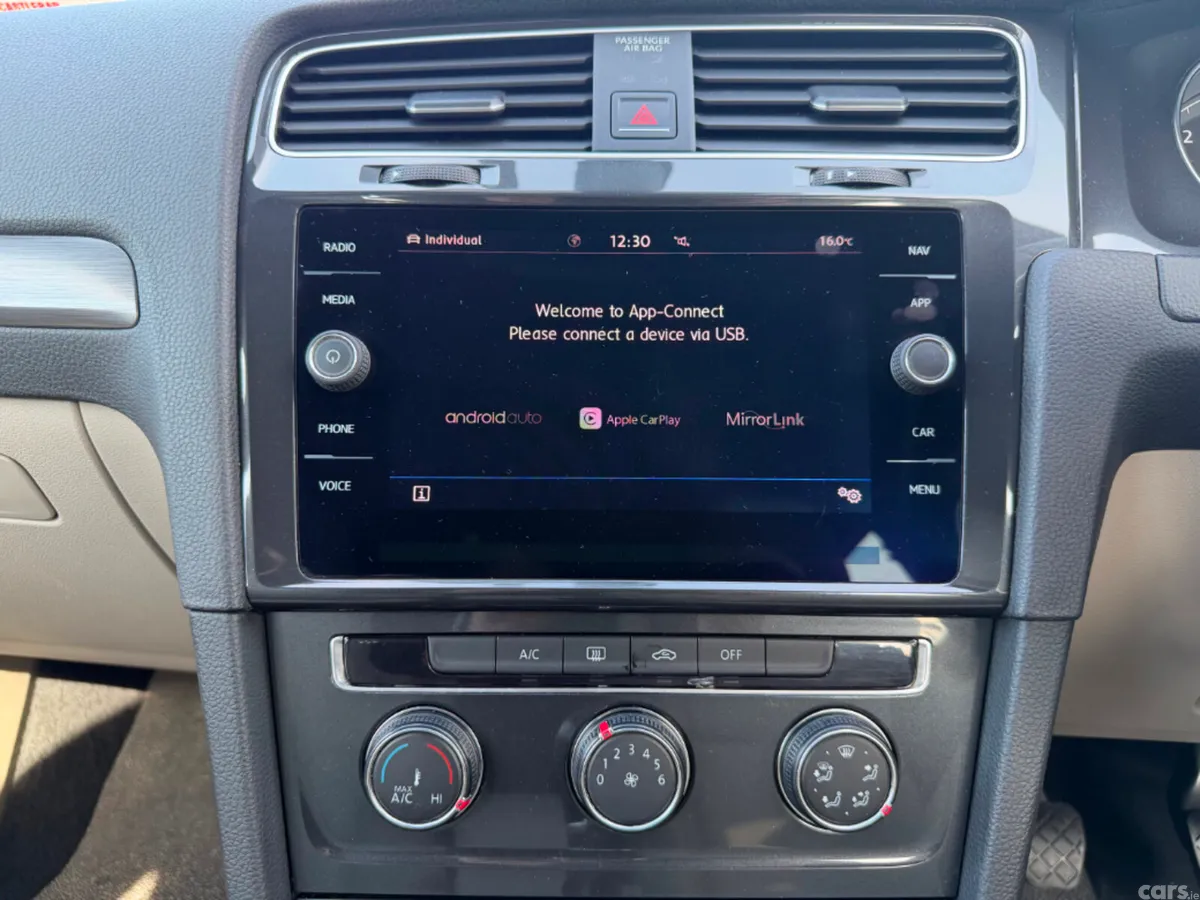 Volkswagen Golf Hatchback, Diesel, 2018, White