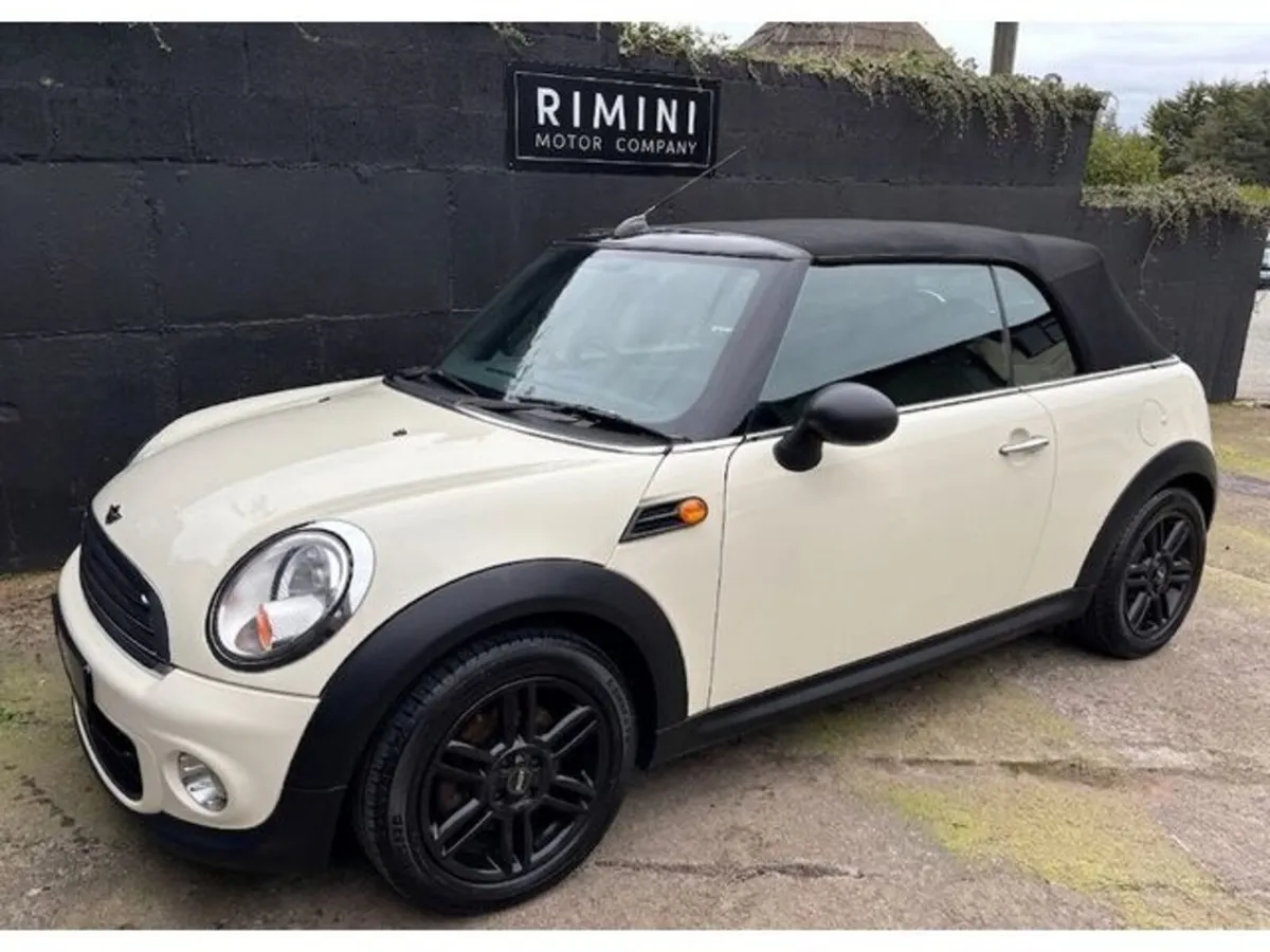 Mini Cooper Convertible, Petrol, 2012, White