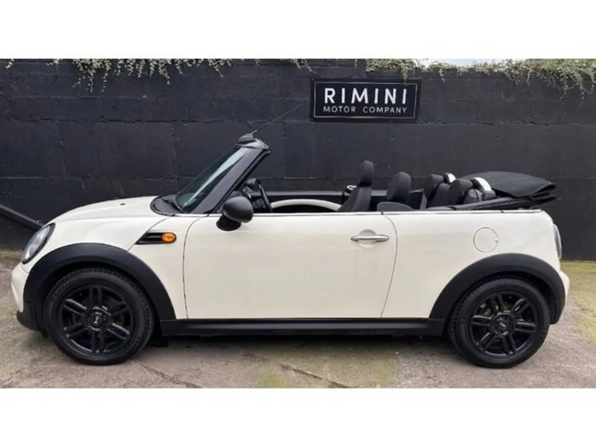 Mini Cooper Convertible, Petrol, 2012, White