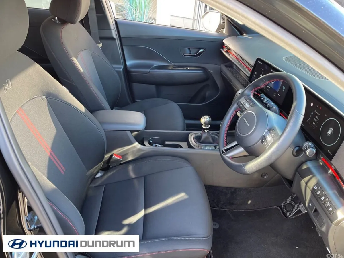 Hyundai KONA MPV, Petrol, 2025, Black