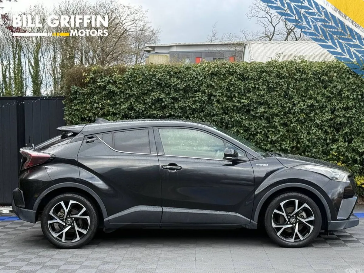 Toyota C-HR SUV, Petrol Hybrid, 2017, Black