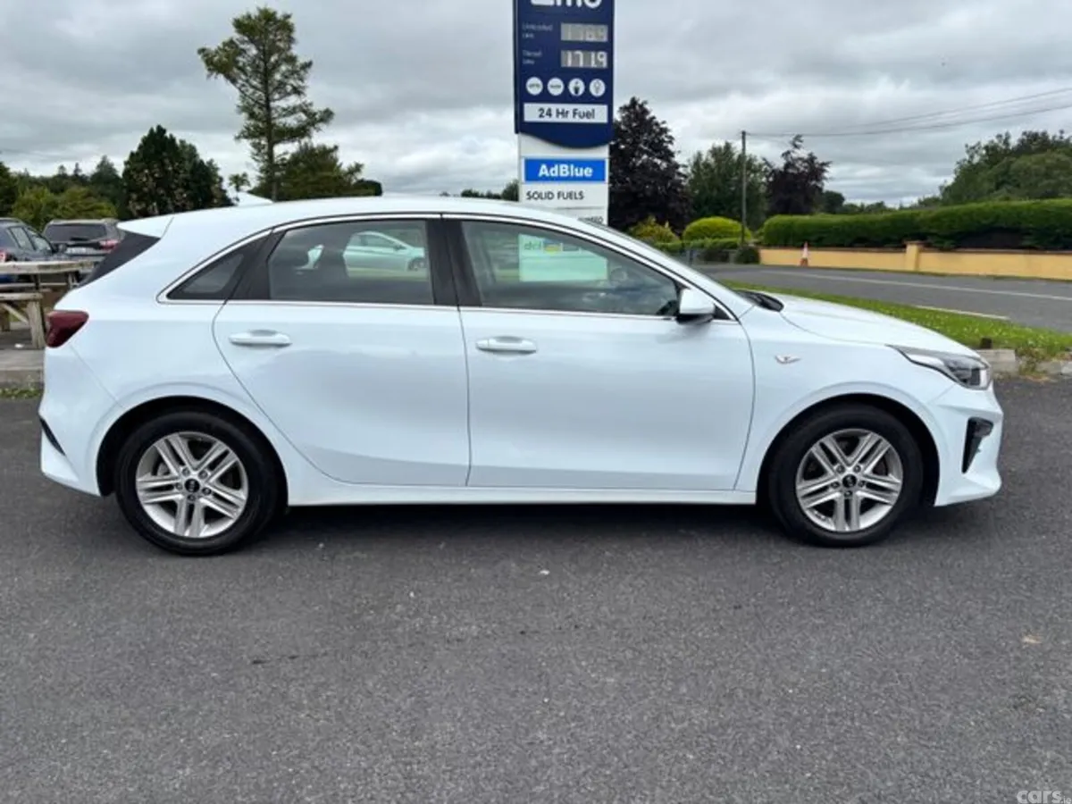 Kia Ceed Hatchback, Diesel, 2018, White