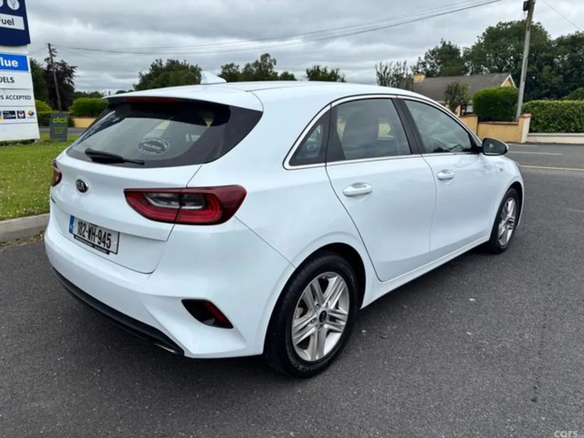 Kia Ceed Hatchback, Diesel, 2018, White