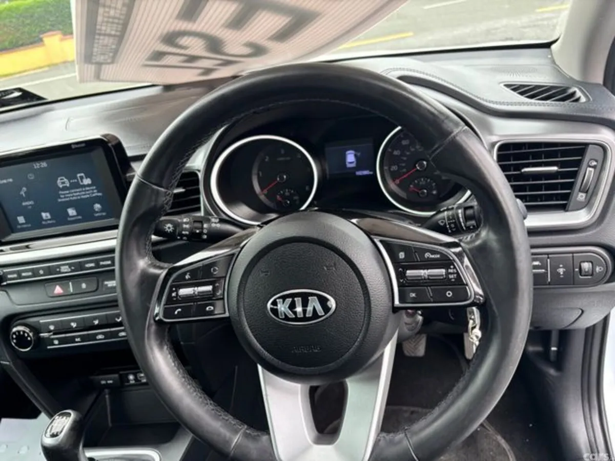 Kia Ceed Hatchback, Diesel, 2018, White