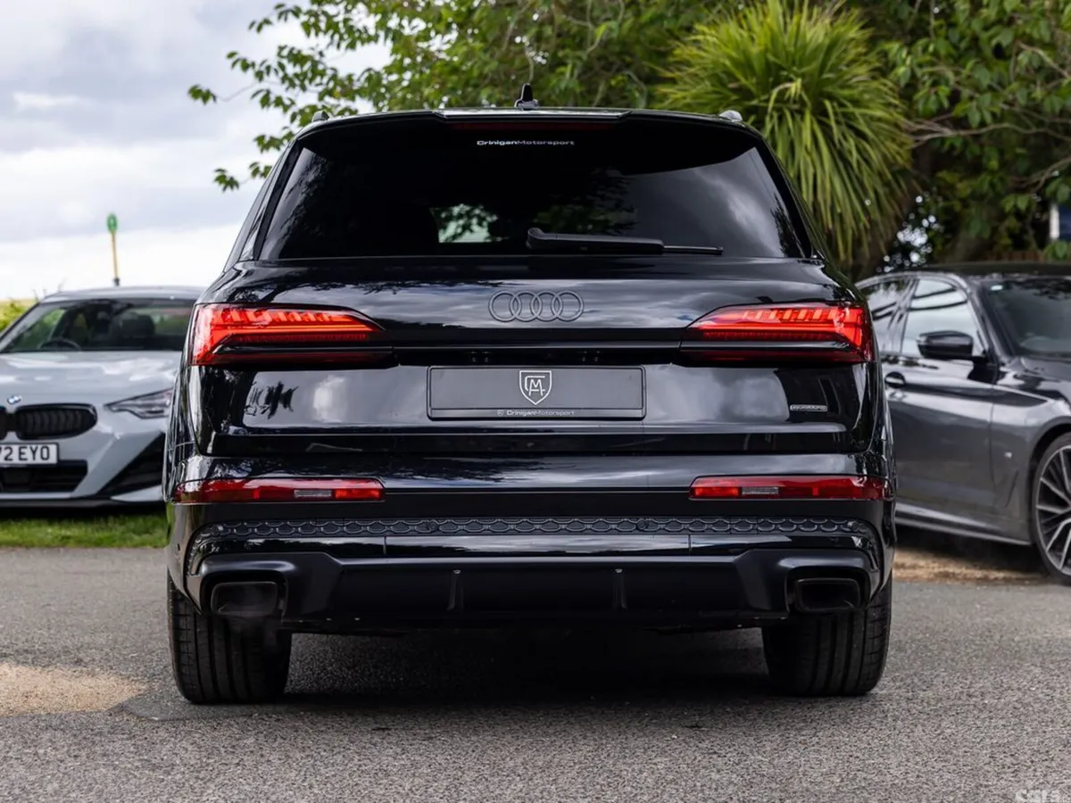 Audi Q7 SUV, Petrol Plug-in Hybrid, 2026, Black