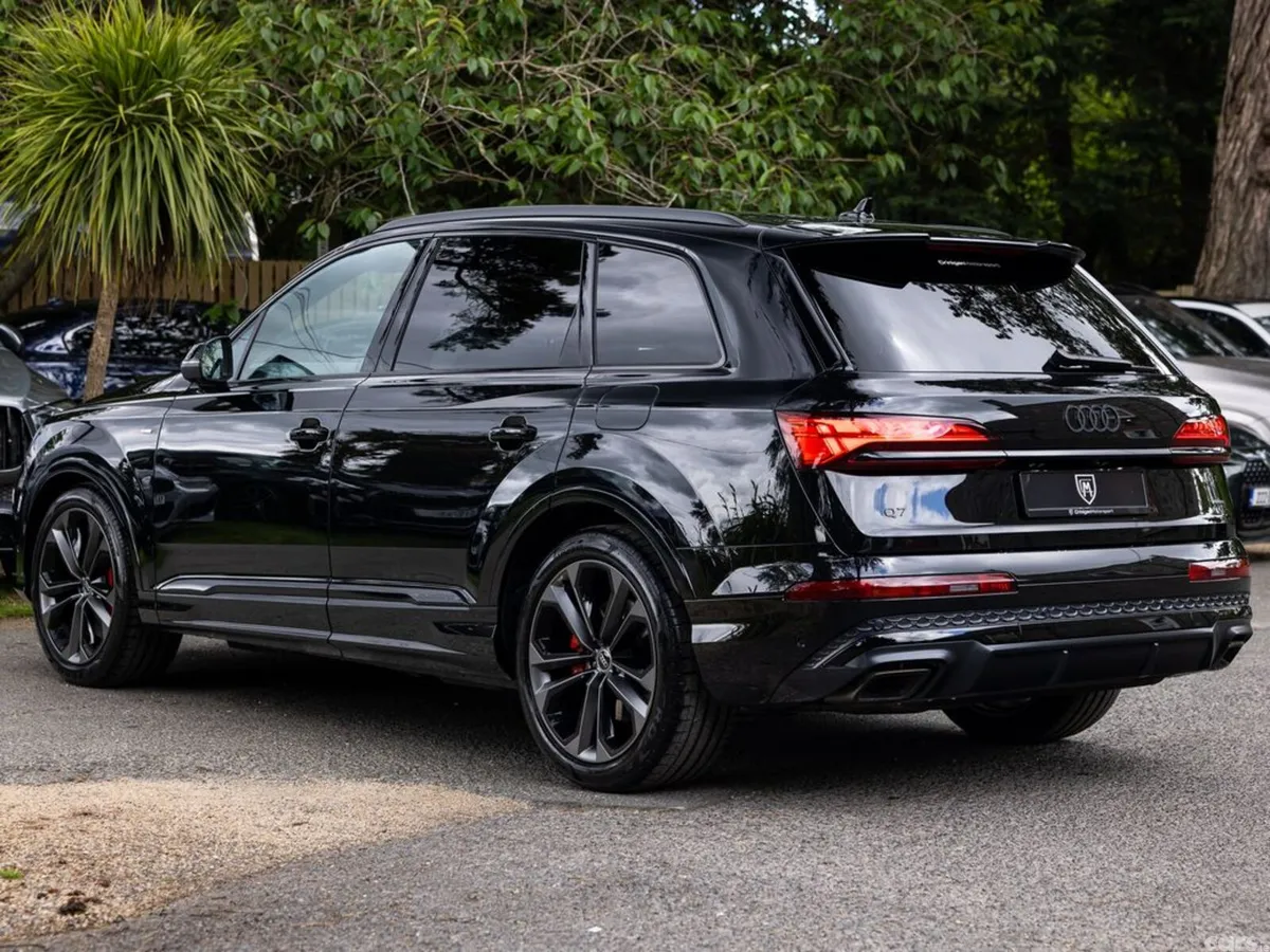 Audi Q7 SUV, Petrol Plug-in Hybrid, 2026, Black