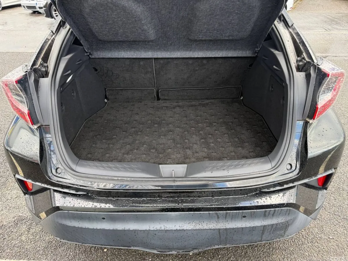 Toyota C-HR SUV, Petrol Hybrid, 2017, Black