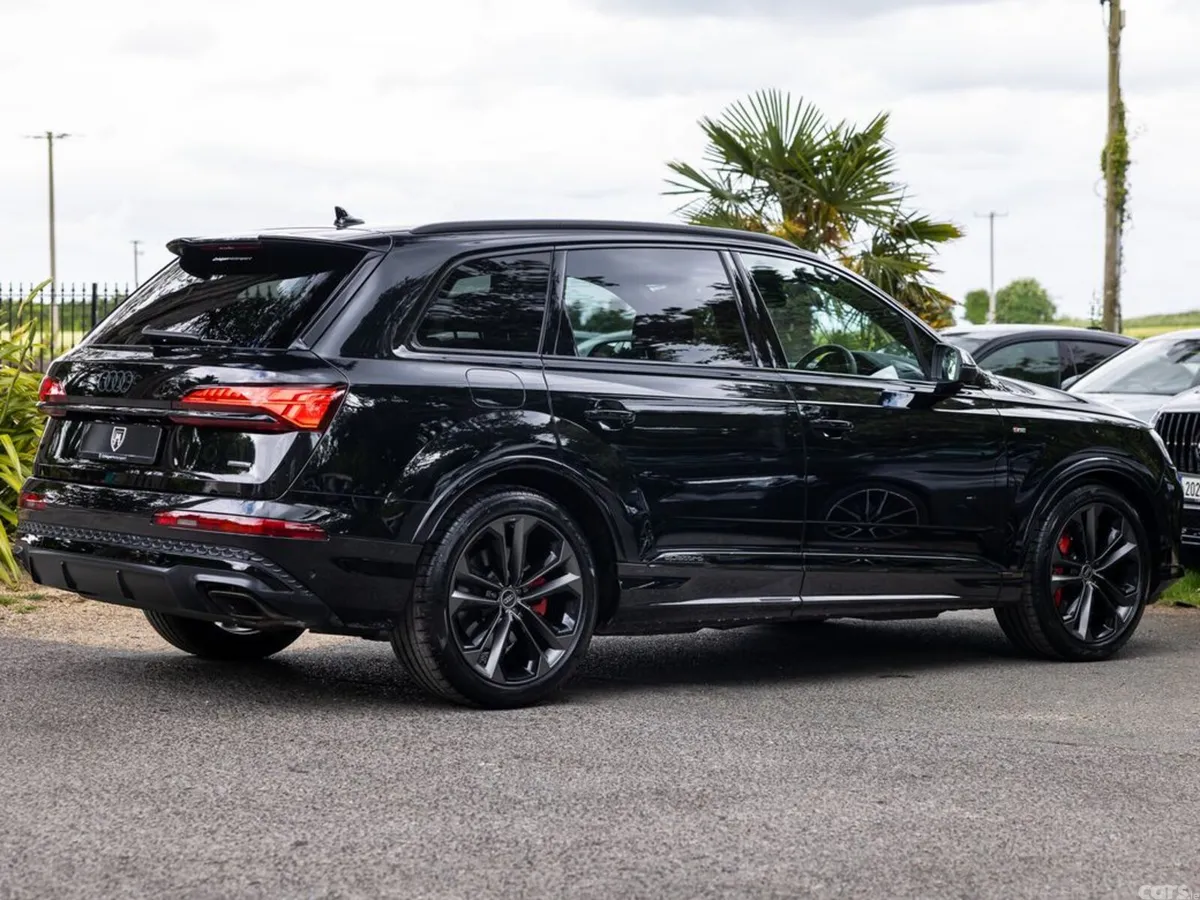 Audi Q7 SUV, Petrol Plug-in Hybrid, 2026, Black