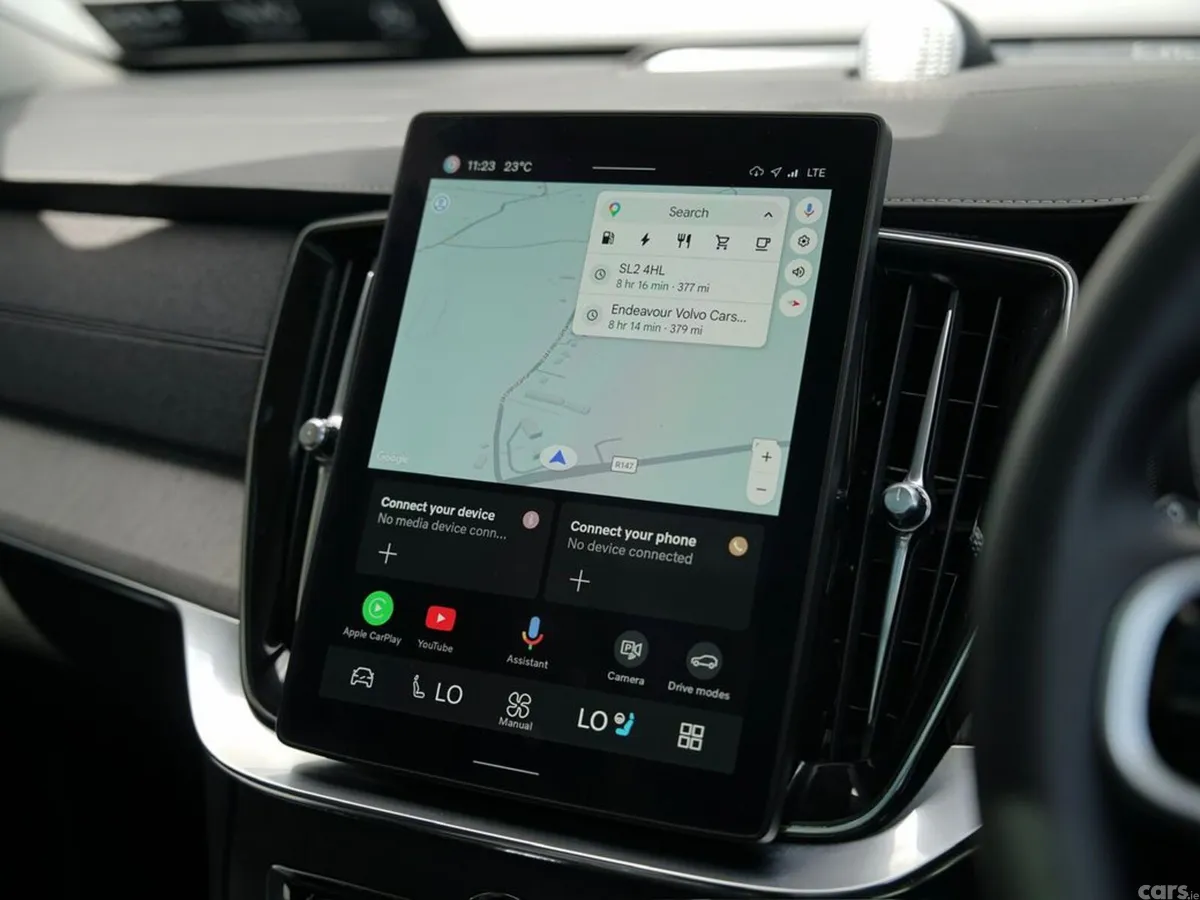 Volvo XC90 SUV, Petrol Plug-in Hybrid, 2025, Silver