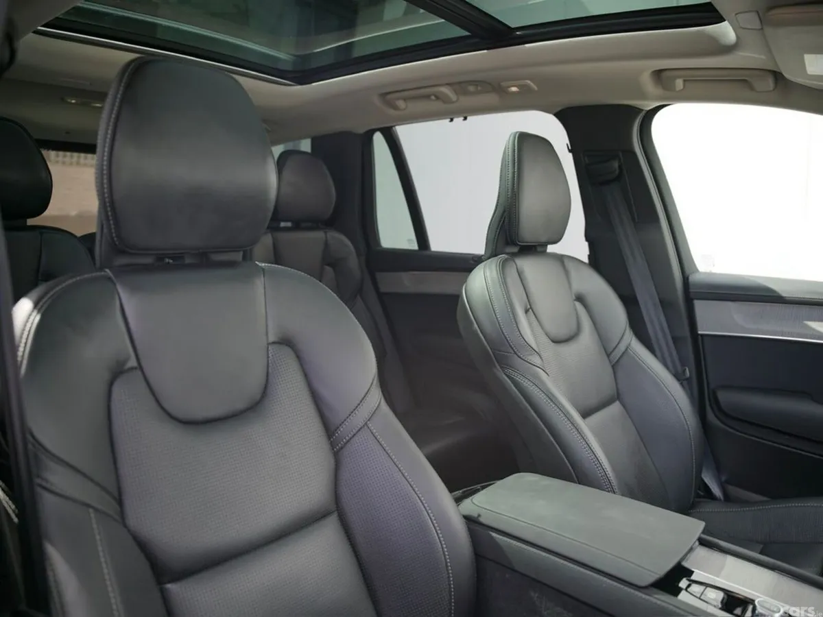 Volvo XC90 SUV, Petrol Plug-in Hybrid, 2025, Silver