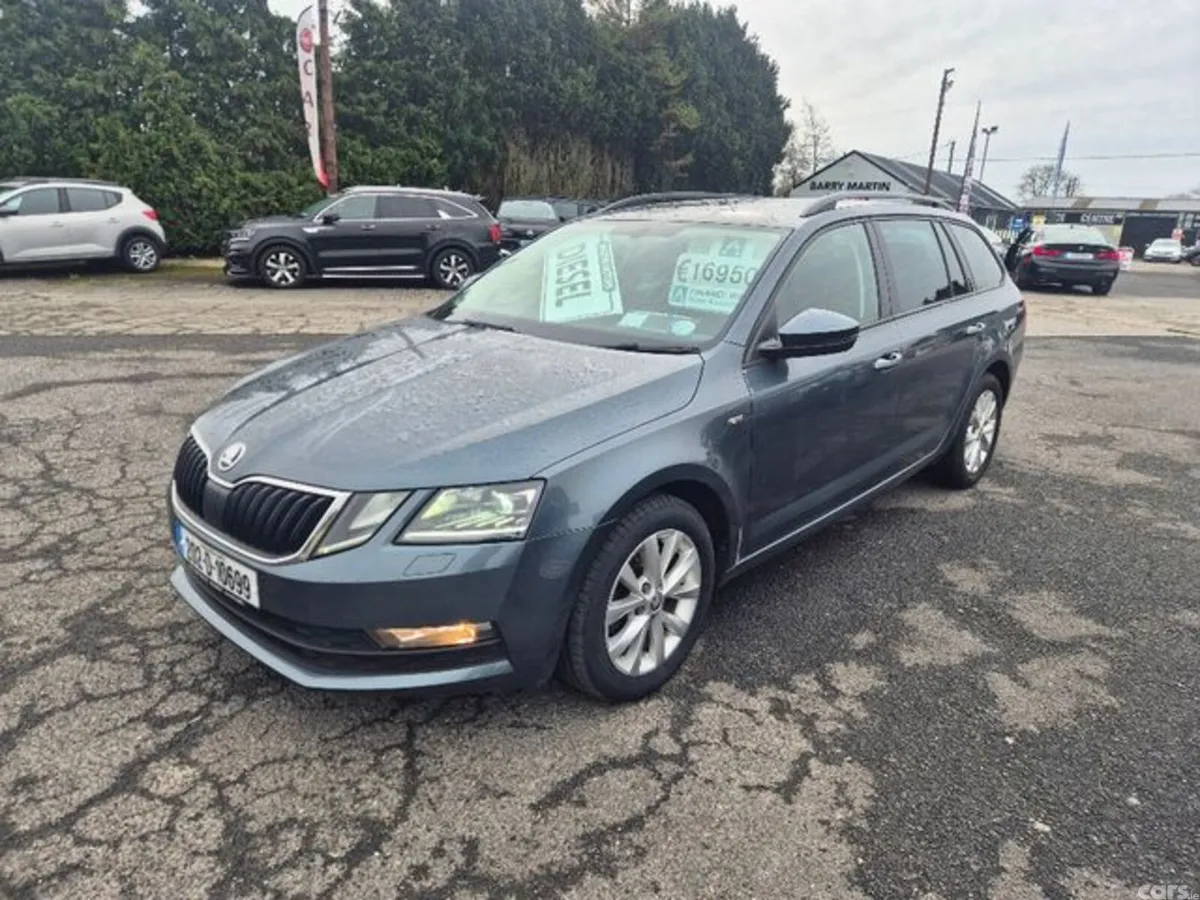 Skoda Octavia Estate, Diesel, 2020, Grey