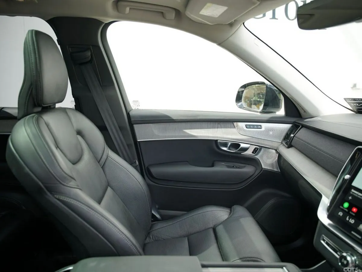 Volvo XC90 SUV, Petrol Plug-in Hybrid, 2025, Silver