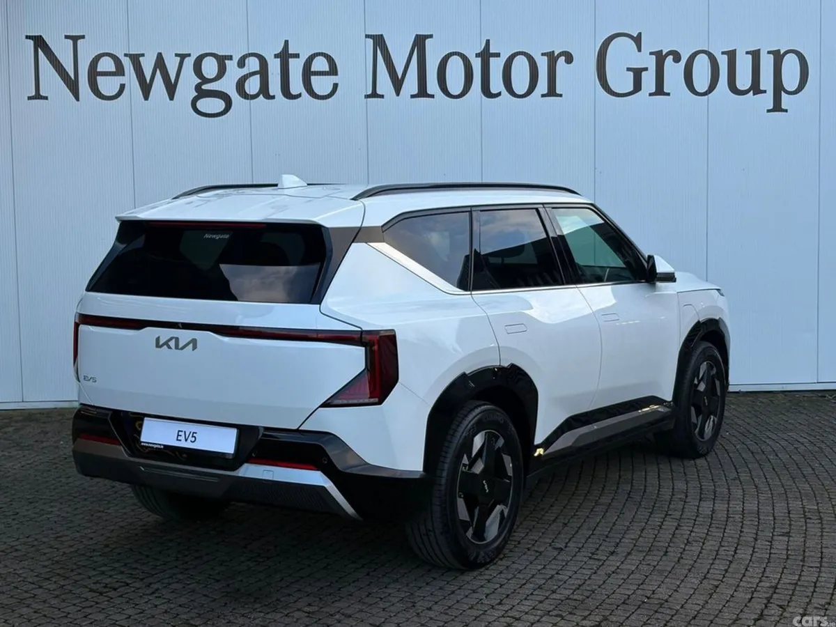 Kia EV5 SUV, Electric, 2027, White