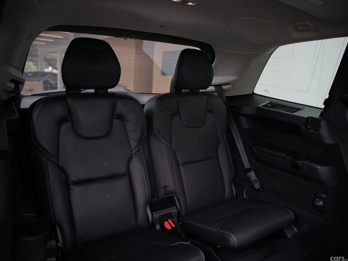Volvo XC90 SUV, Petrol Plug-in Hybrid, 2025, Silver