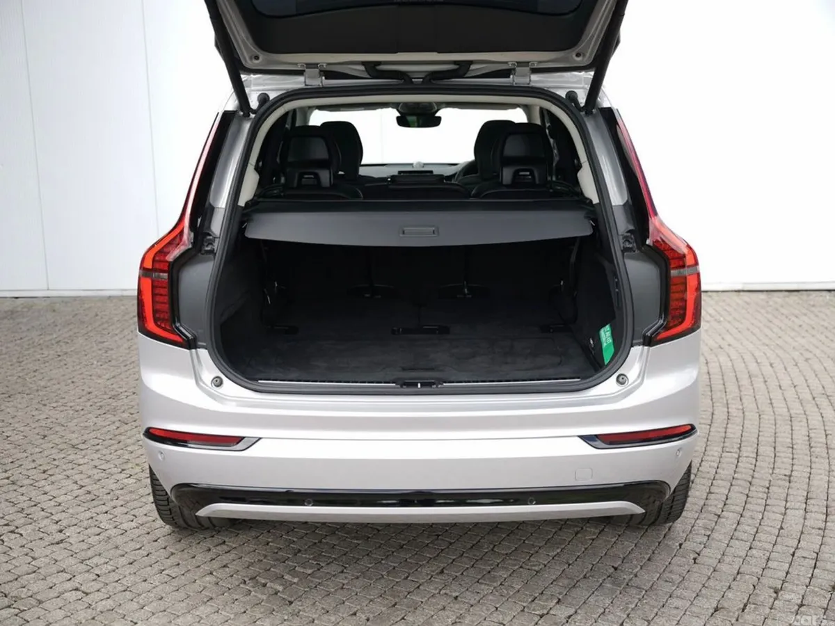 Volvo XC90 SUV, Petrol Plug-in Hybrid, 2025, Silver
