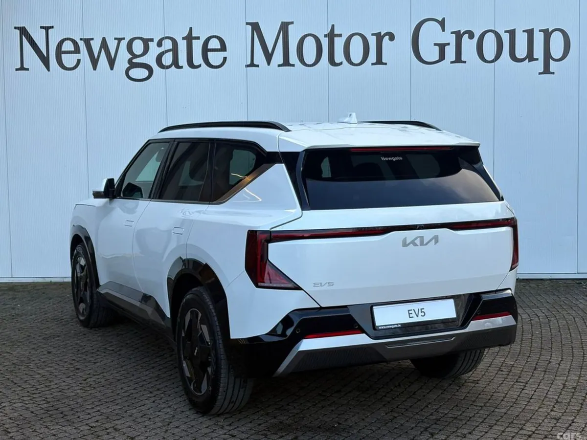 Kia EV5 SUV, Electric, 2027, White