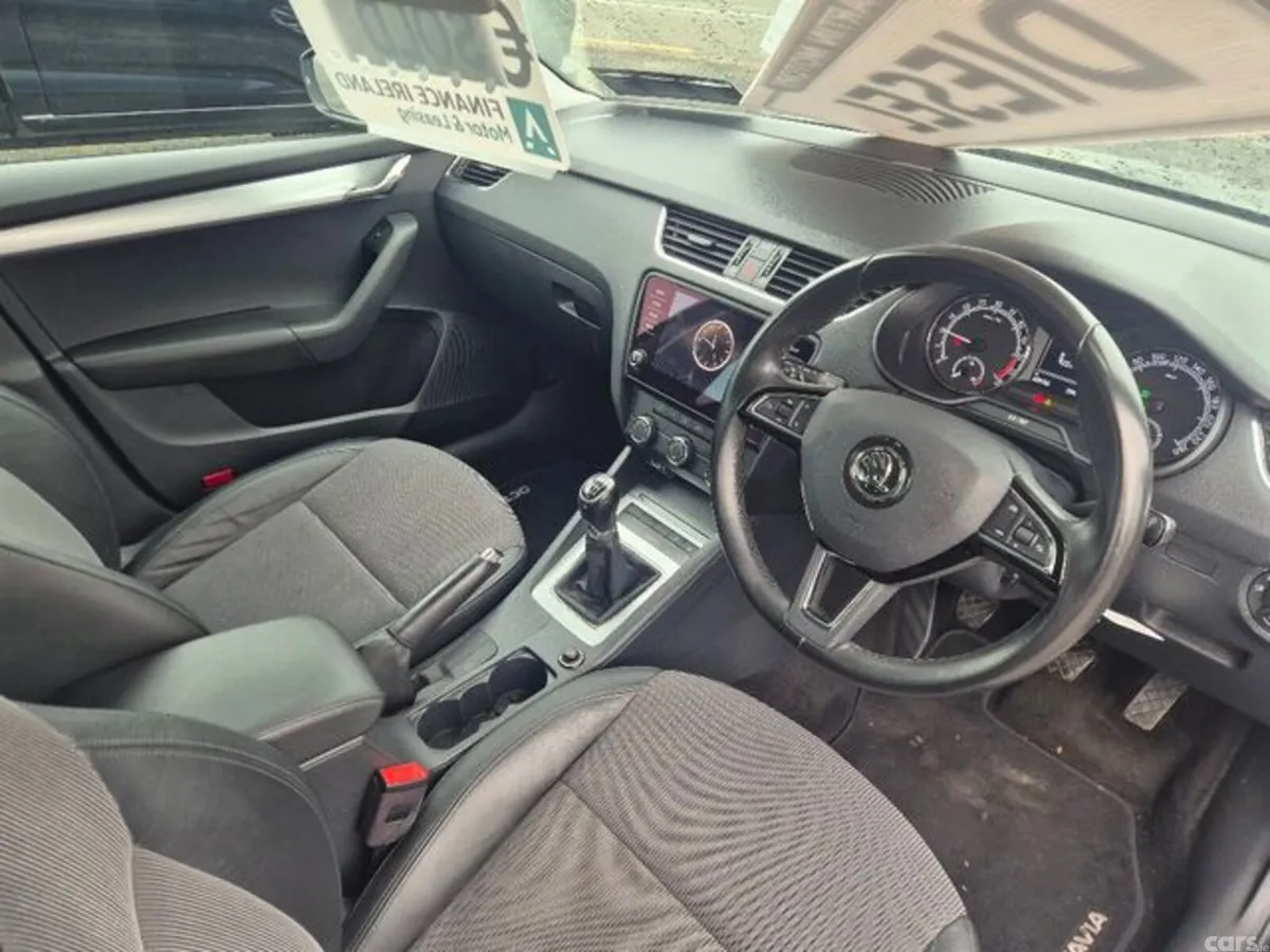 Skoda Octavia Estate, Diesel, 2020, Grey
