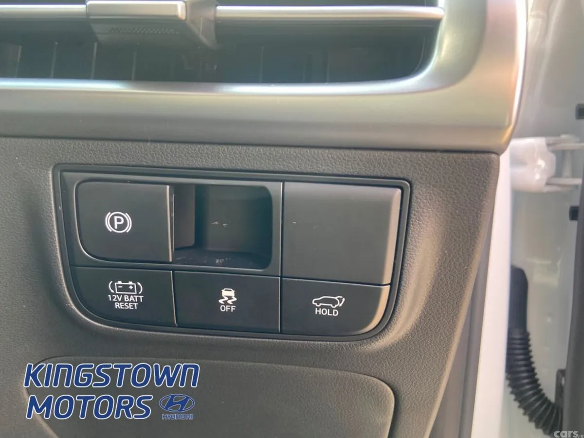 Hyundai Tucson SUV, Petrol Hybrid, 2026, White