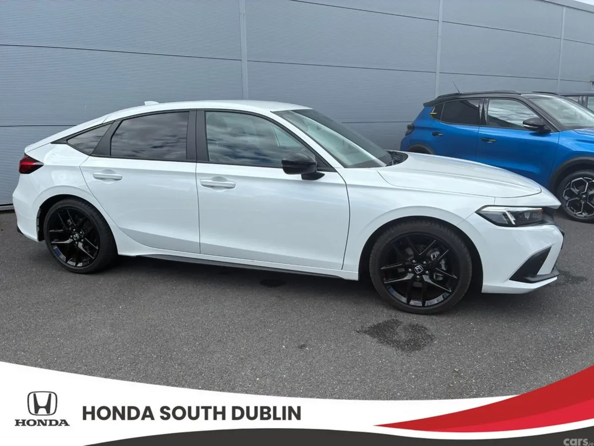 Honda Civic Hatchback, Petrol Hybrid, 2026, White