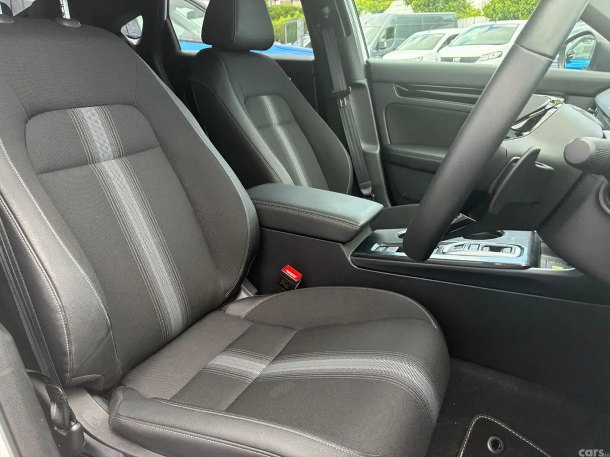 Honda Civic Hatchback, Petrol Hybrid, 2026, White