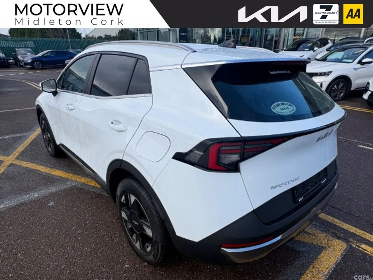Kia Sportage SUV, Petrol Hybrid, 2027, White