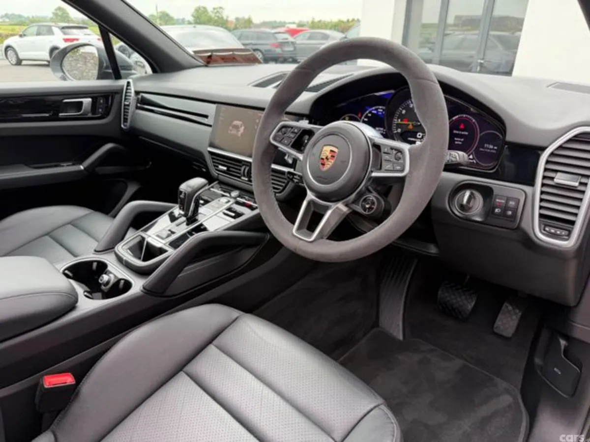 Porsche Cayenne SUV, Petrol Plug-in Hybrid, 2023, Grey