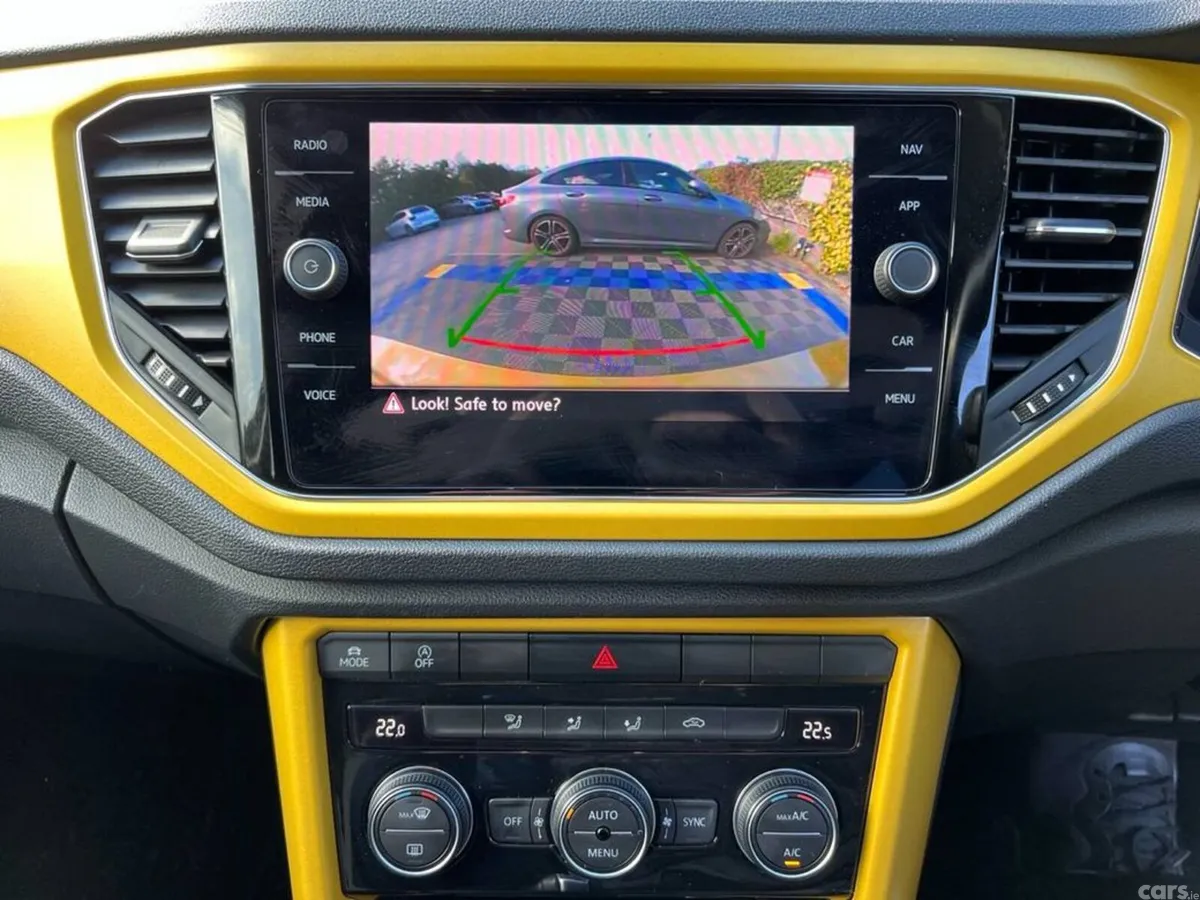 Volkswagen T-Roc SUV, Diesel, 2020, Gold