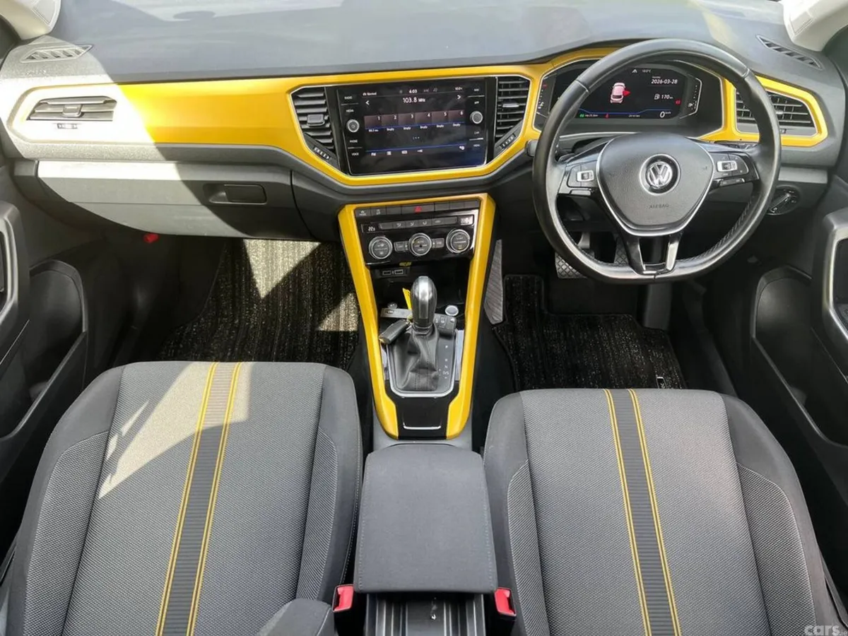 Volkswagen T-Roc SUV, Diesel, 2020, Gold