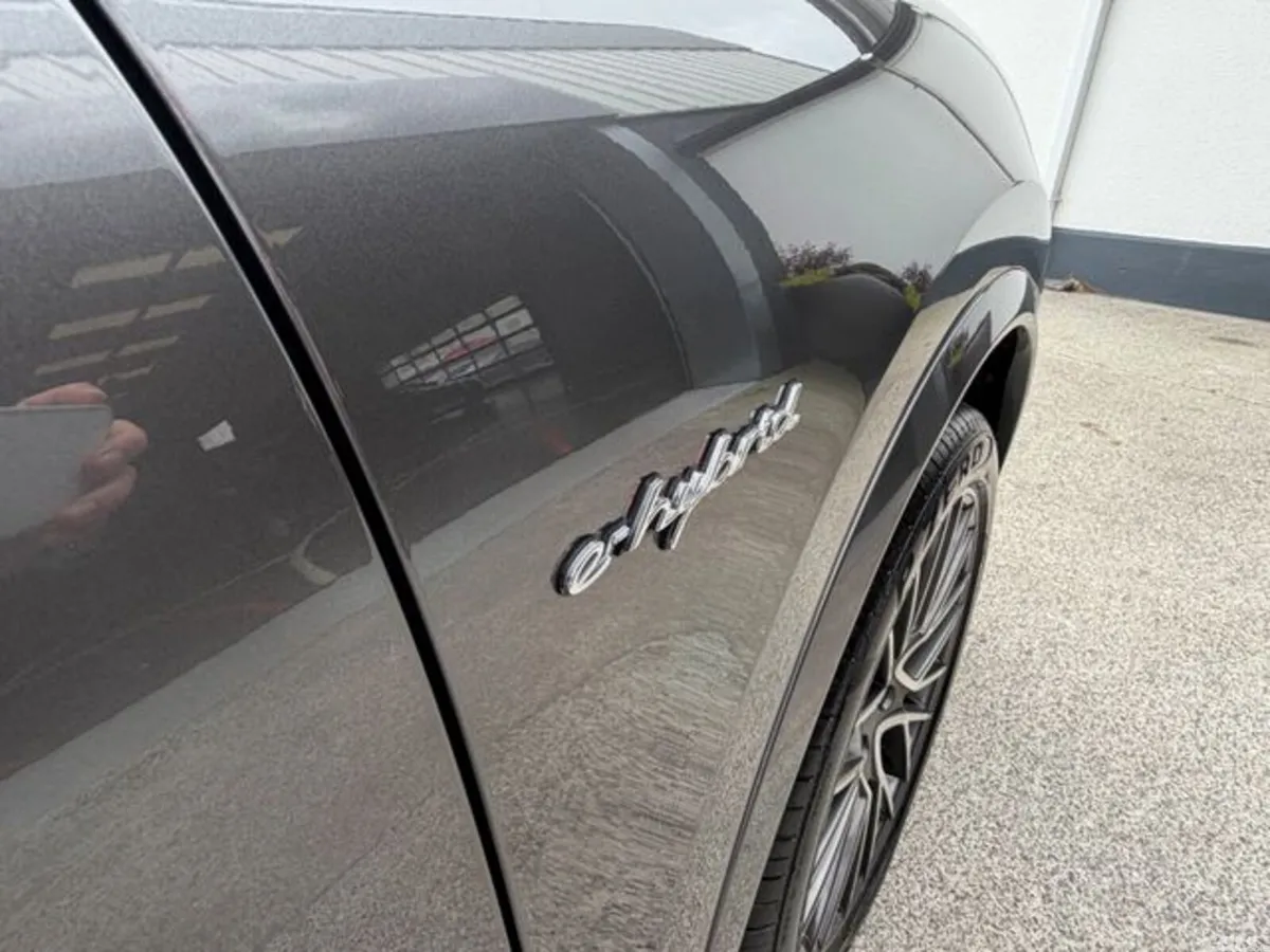 Porsche Cayenne SUV, Petrol Plug-in Hybrid, 2023, Grey