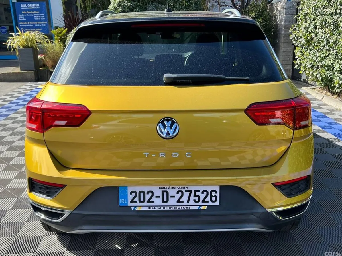 Volkswagen T-Roc SUV, Diesel, 2020, Gold