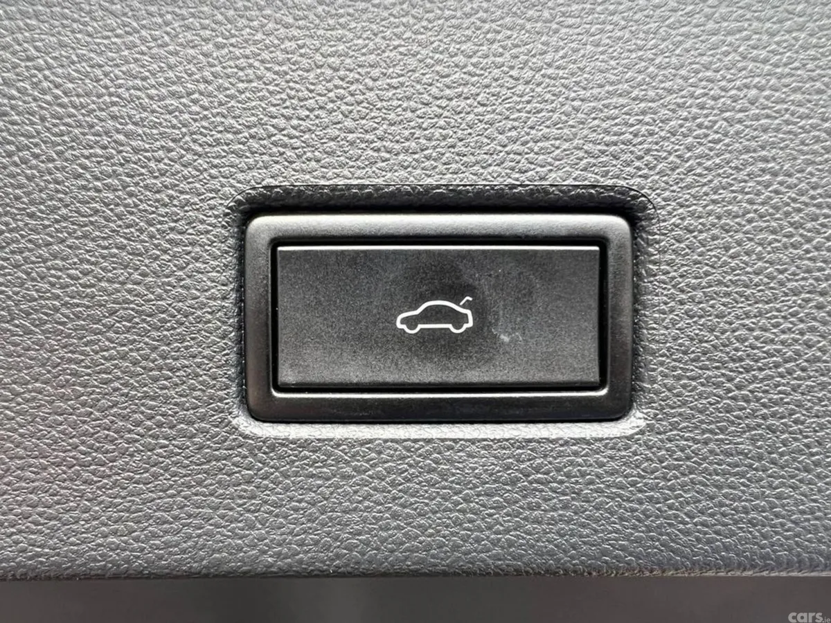 Volkswagen T-Roc SUV, Diesel, 2020, Gold
