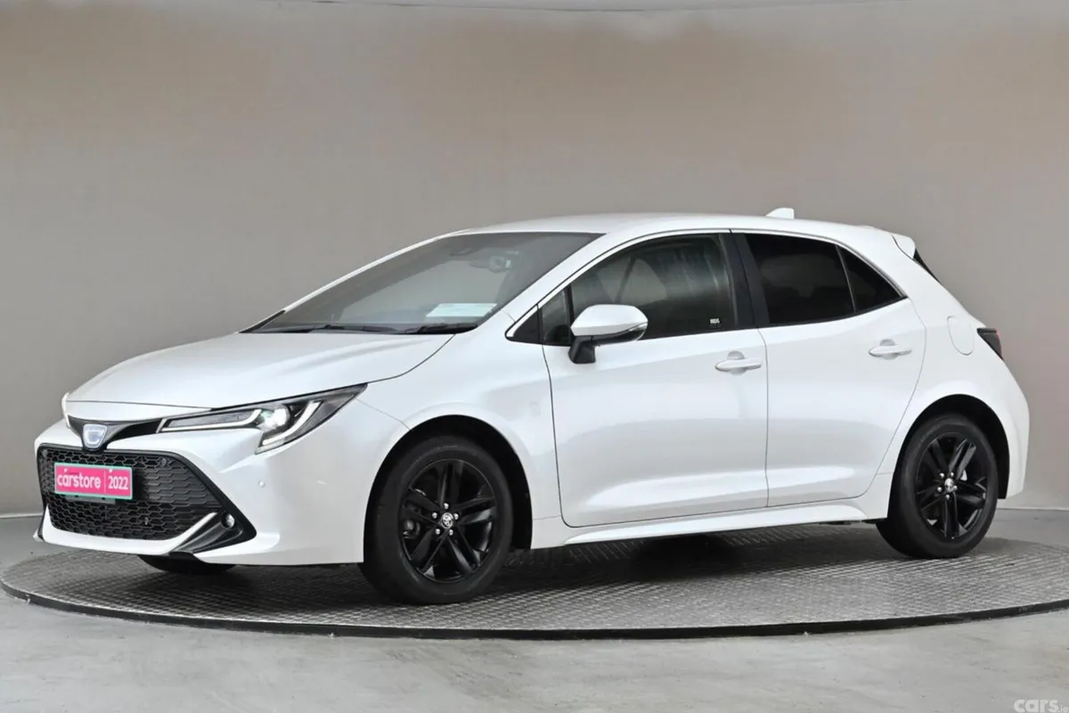 Toyota Corolla Hatchback, Petrol Hybrid, 2022, White