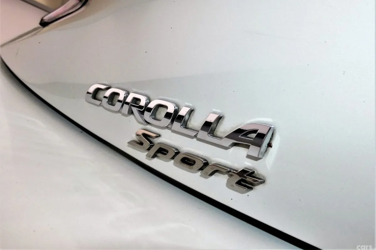 Toyota Corolla Hatchback, Petrol Hybrid, 2022, White