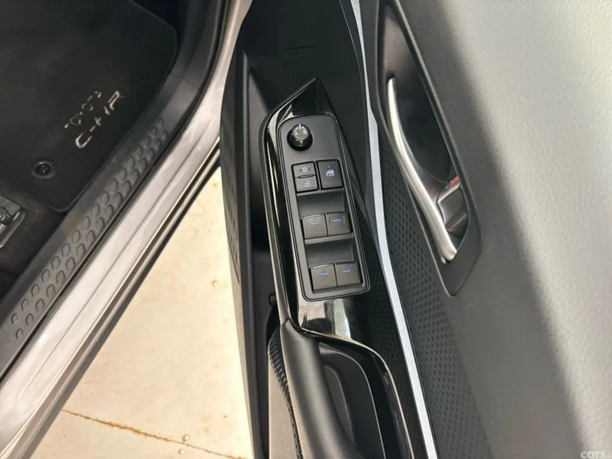 Toyota C-HR SUV, Petrol Hybrid, 2022, Grey